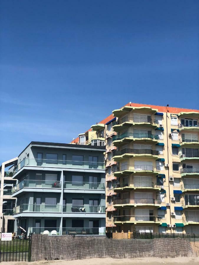 Le Reve Apartment Mamaia Nord Esterno foto