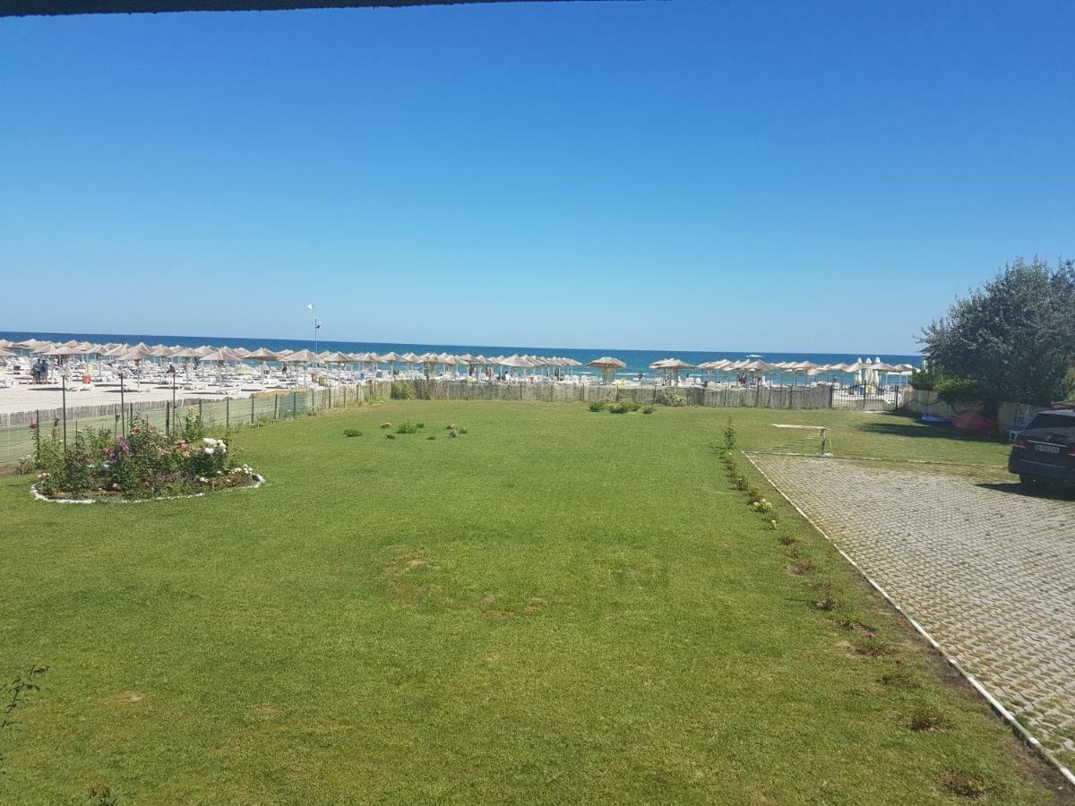 Le Reve Apartment Mamaia Nord Esterno foto